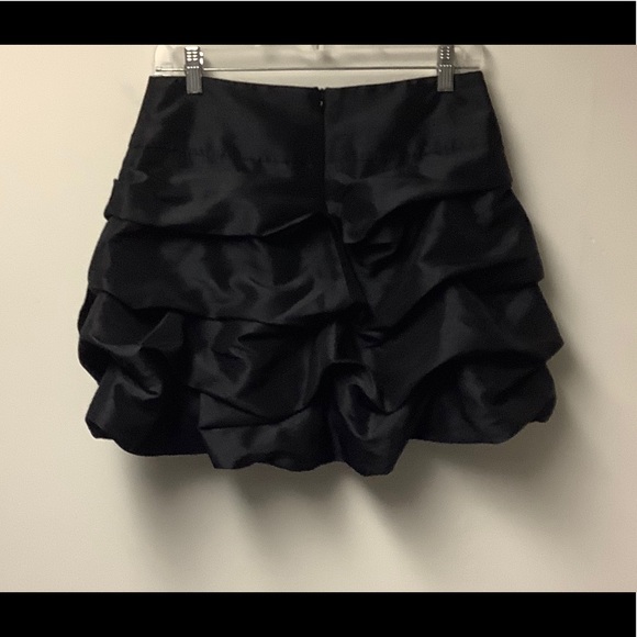 Gorgeous Black Multi Tiered Skirt NWOT Size 5 - Picture 3 of 6